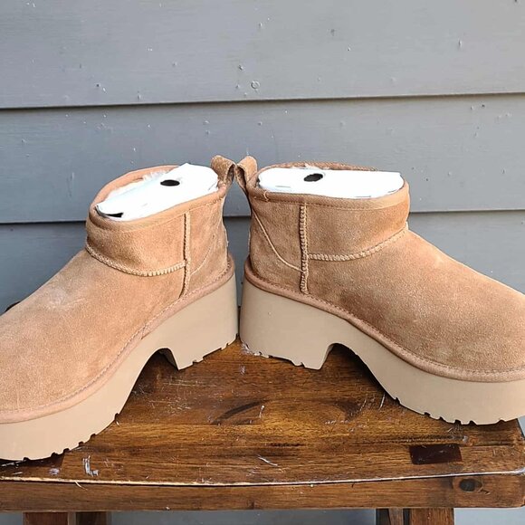 UGG New Heights Ultra Mini Platform Boots NWT! NEW! size 8 Suede Shearling - Picture 11 of 13